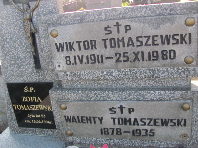 Wiktor Tomaszewski 1911 Opatów - Grobonet - Wyszukiwarka osób pochowanych