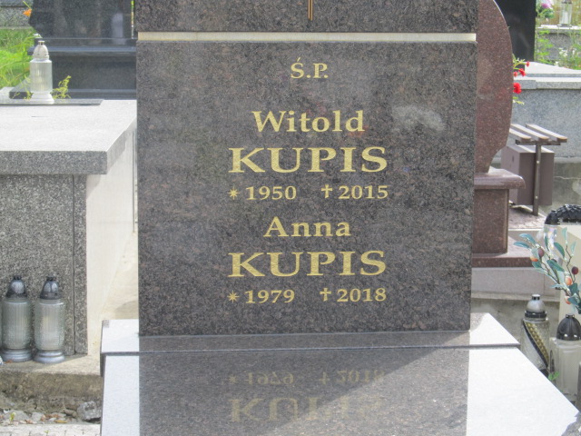 Anna Kupis 1978 Opatów - Grobonet - Wyszukiwarka osób pochowanych